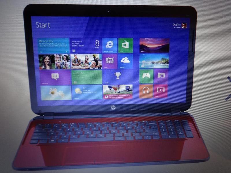 HP 15.6&quot 4GB WINDOWS 8.1 LAPTO...
