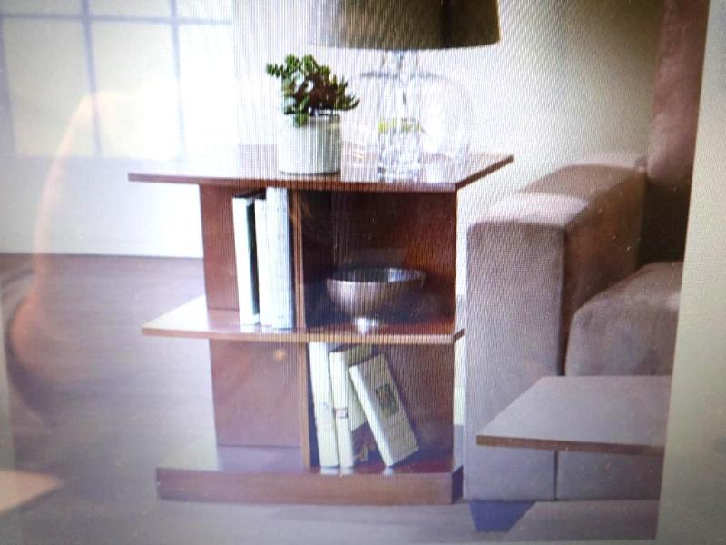 MCLELAND END TABLE CHERRY. Bidder i...