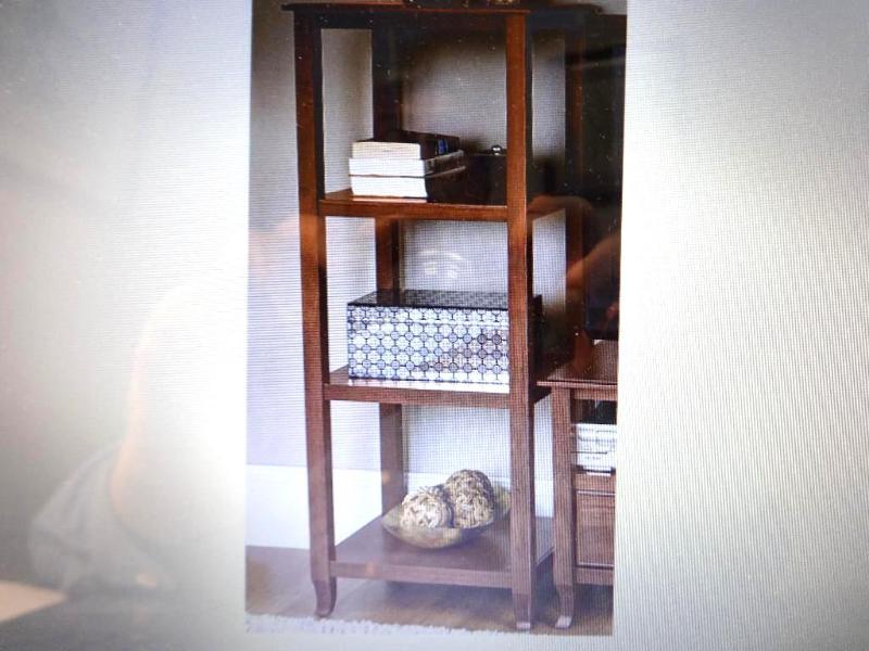 MYHOME AUDIO STAND - CHERRY. Bidder...