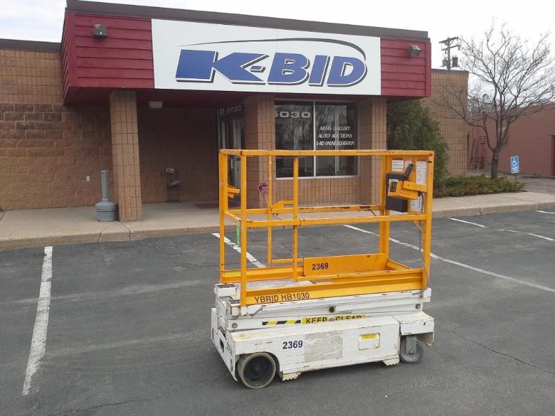lot 2 image: 2005 Custom Equipment Hybrid HB-1030
