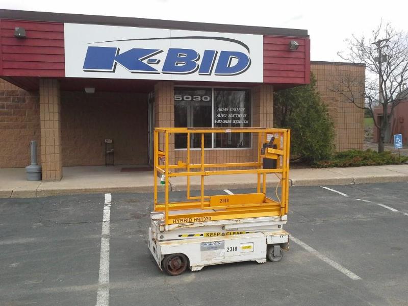 lot 4 image: 2005 Custom Equipment Hybrid HB-1030