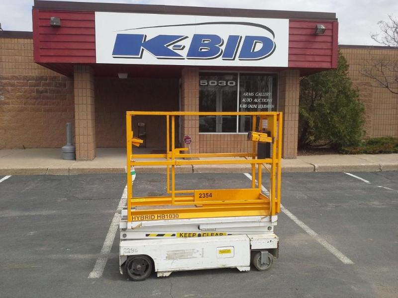 lot 7 image: 2005 Custom Equipment Hybrid HB-1030