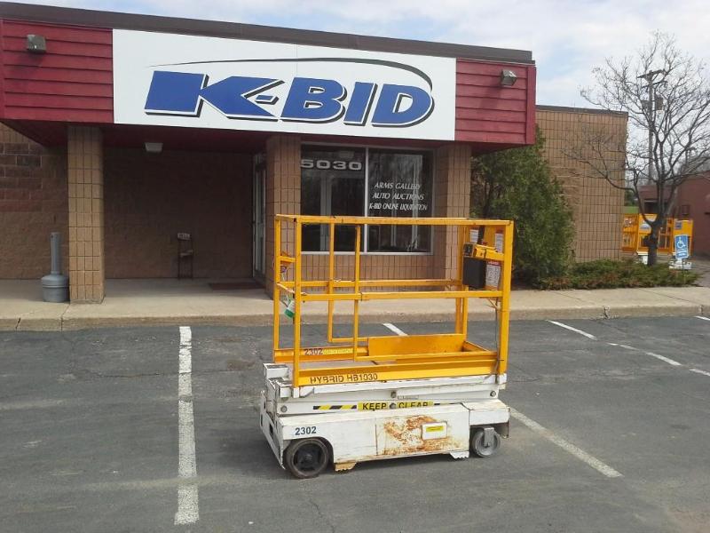 lot 8 image: 2005 Custom Equipment Hybrid HB-1030