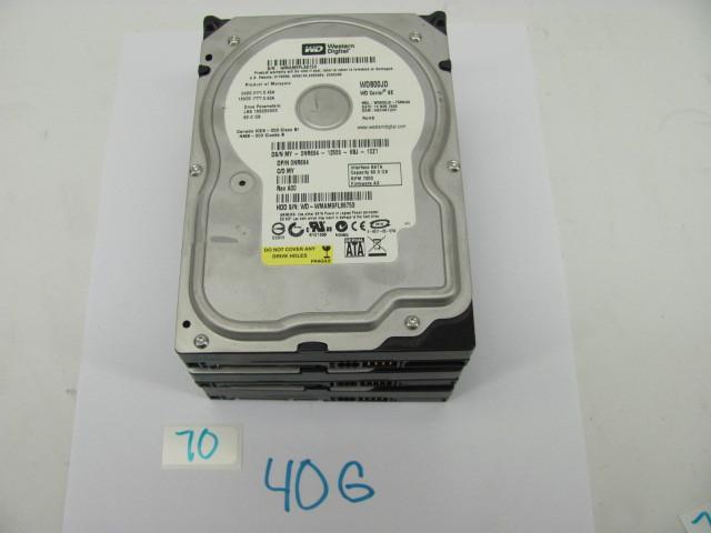 lot 70 image: Lot of 3 western digital 40G 3.5&qu...