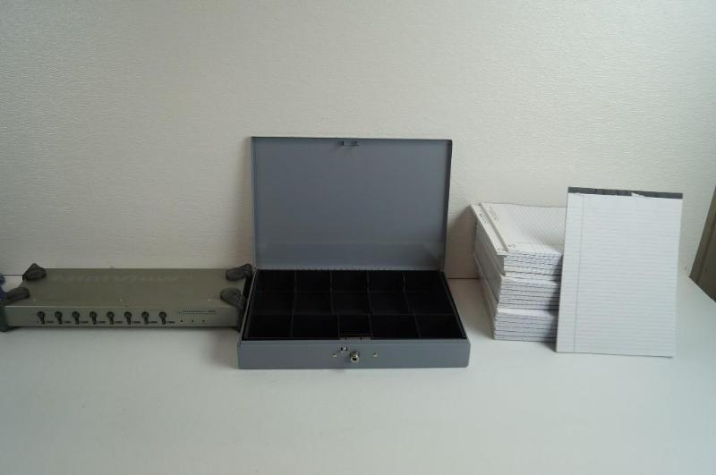 a miniview 8 port kvm&nbspswitch a...