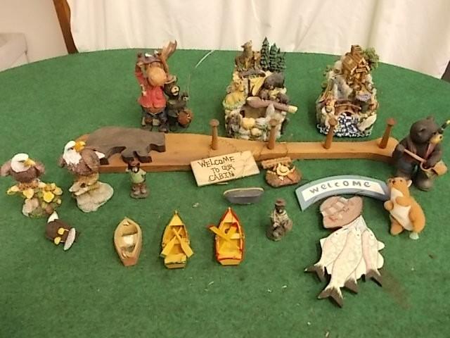 lot 27 image: Rustic Lodge Decor...