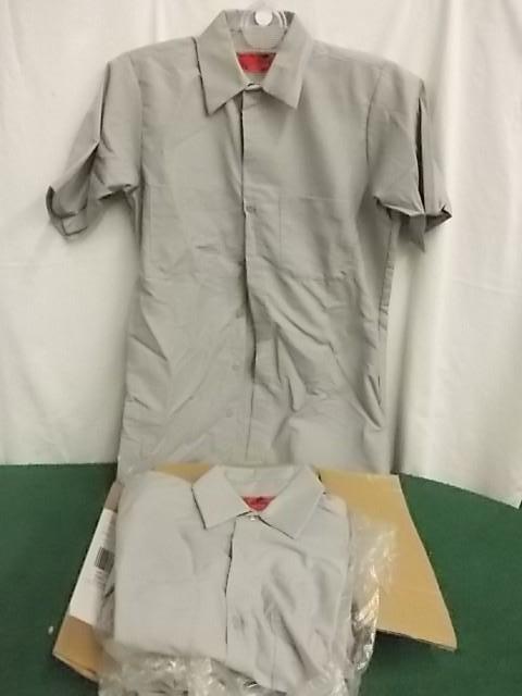 lot 40 image: Box Lot of 8 Red Kap Size Small Men...