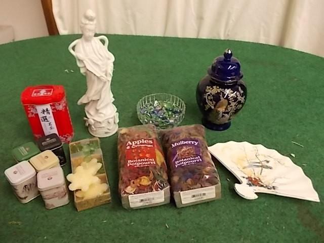 lot 51 image: Box Lot Asian Theme Ginger Jar, Te...