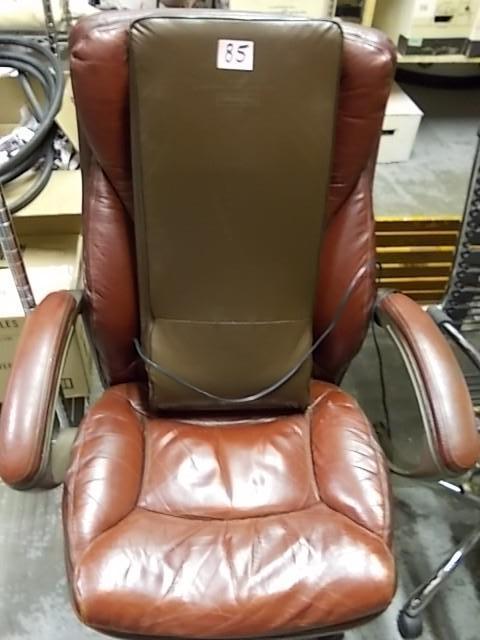 lot 85 image: Leather Swivel &nbspExecutive Offi...