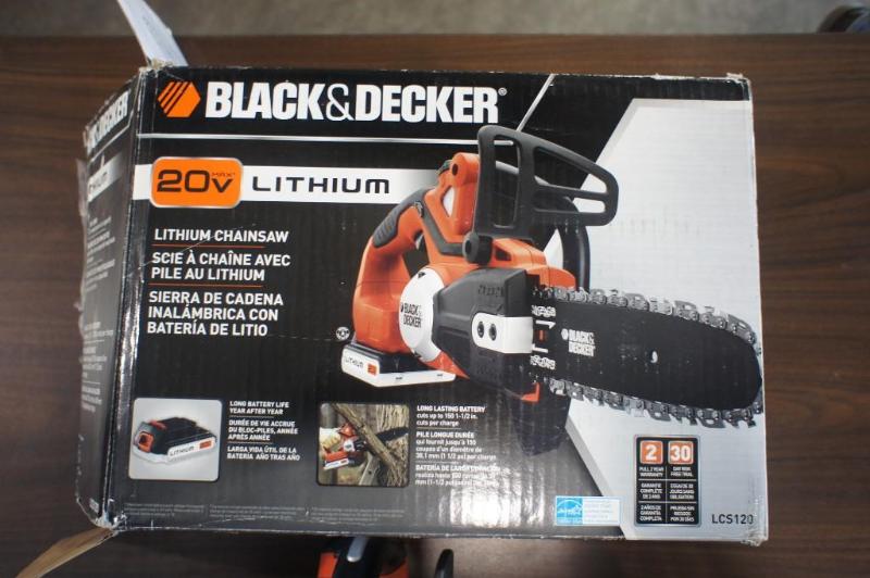 Used Black n Decker 20volt Chain Sa...
