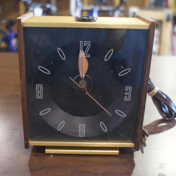 High time Ceiling clock  Works. Pl...