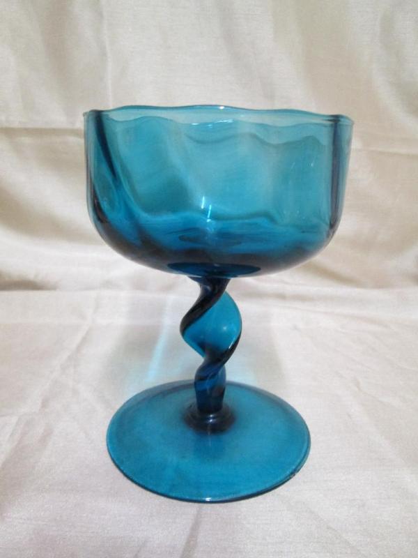 lot 141 image: Vintage blue glass candy dish with ...