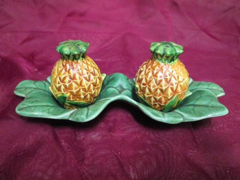 lot 50 image: Pair of pineapple salt and pepper s...