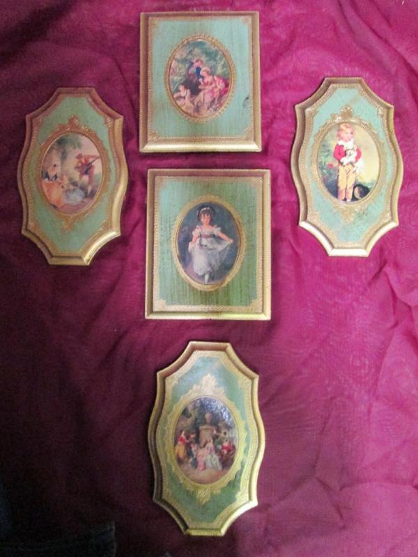 lot 90 image: Lot of vintage art made in Italy -v...