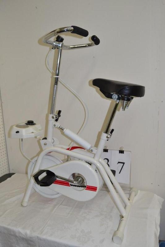 lot 37 image: Exercise Bike