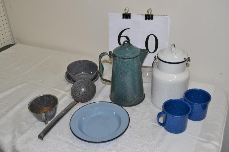 lot 60 image: Enamelware