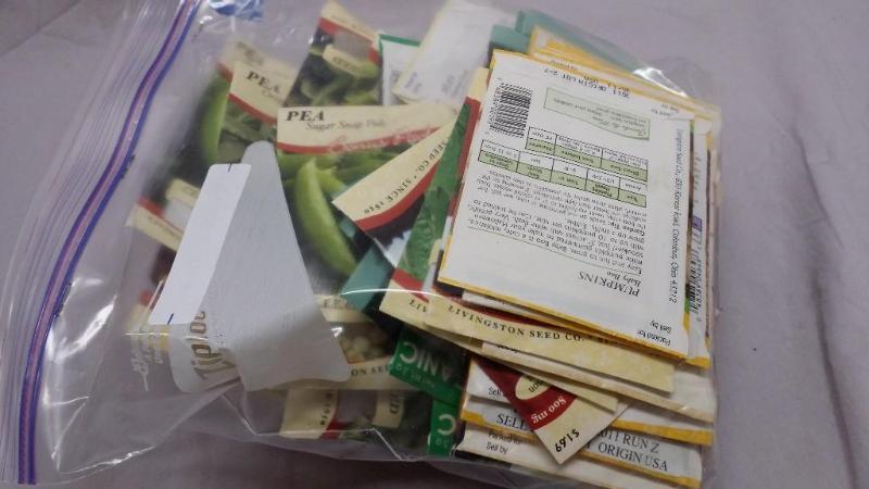 50 packs of assorted seeds includi...