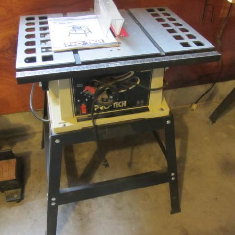lot 10 image: Table Saw
