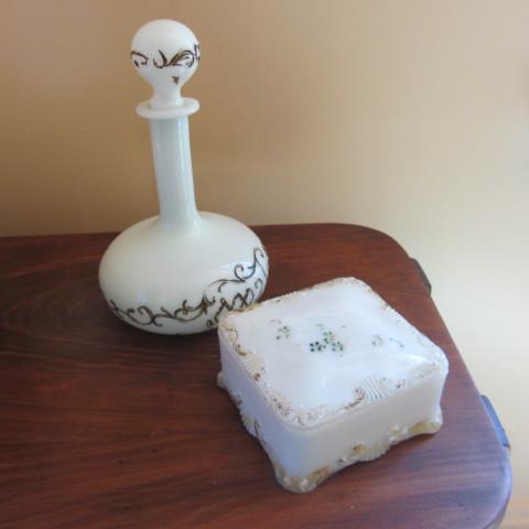 lot 133 image: Milk Glass