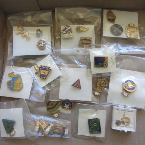 lot 140 image: Lions Pins