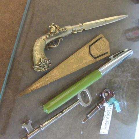 lot 141 image: Worlds Fair Opener