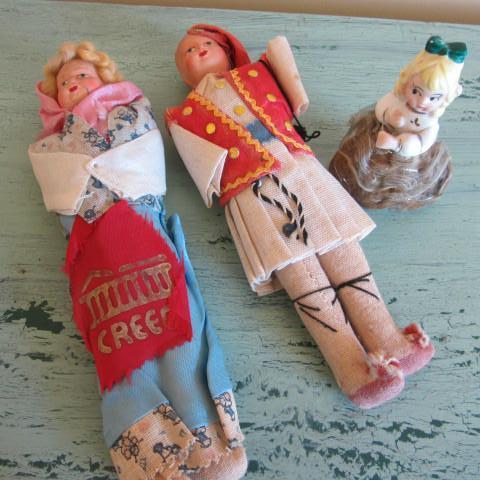 lot 146 image: Dolls