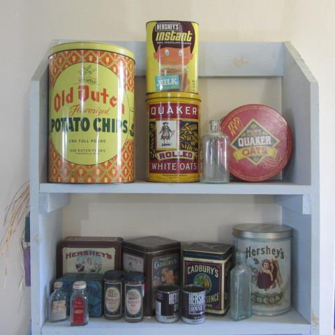 lot 189 image: Advertising Tins