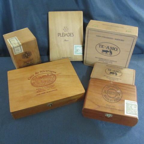 lot 196 image: Cigar Boxes