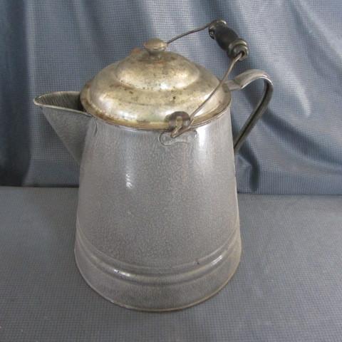 lot 203 image: Graniteware