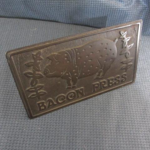 lot 206 image: Bacon Press
