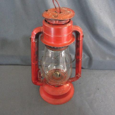 lot 208 image: Vintage Lantern