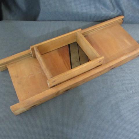 lot 209 image: Kraut Cutter