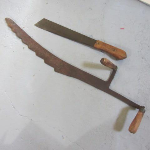 lot 233 image: Primitive Knife, Machete