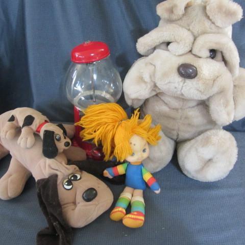 lot 273 image: Gumball and Puppies
