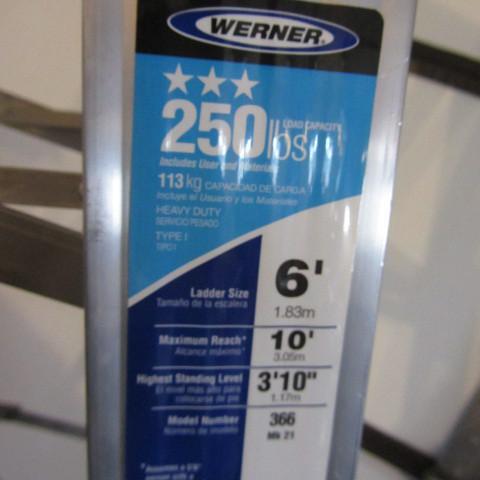 lot 28 image: Step Ladder