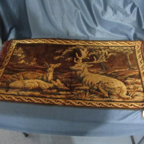 lot 290 image: Tapestry