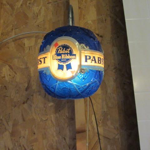lot 37 image: Pabst Bar Light