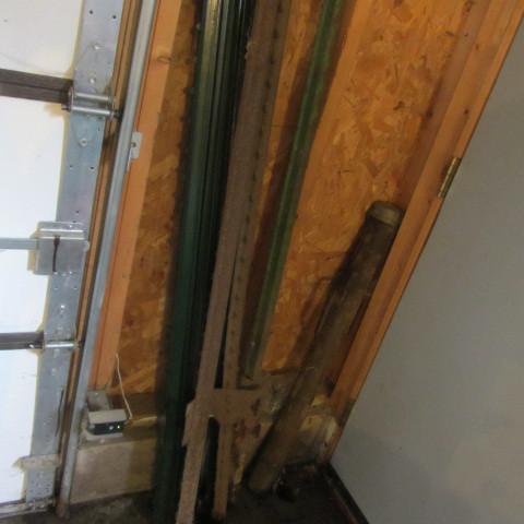 lot 52 image: Fence Posts, Driver