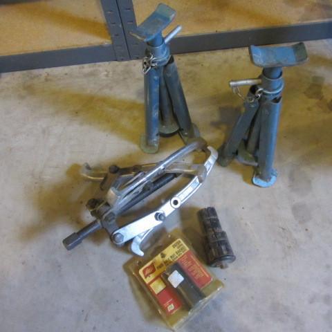 lot 54 image: Mechanics Tools