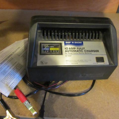 lot 58 image: Deep Cycle Marine Charger