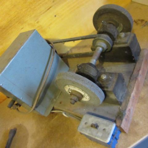 lot 60 image: Grinder