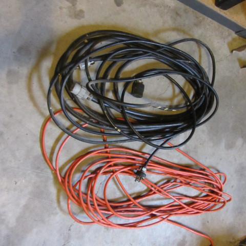 lot 65 image: Power Cords