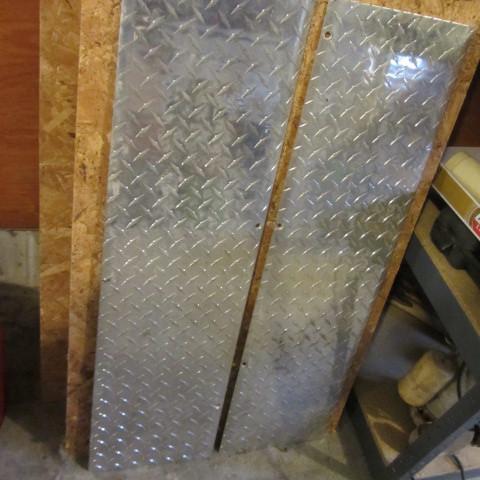 lot 68 image: Diamond Aluminum