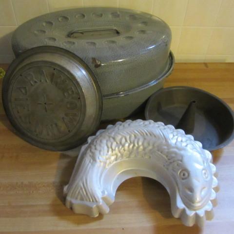 lot 77 image: Graniteware