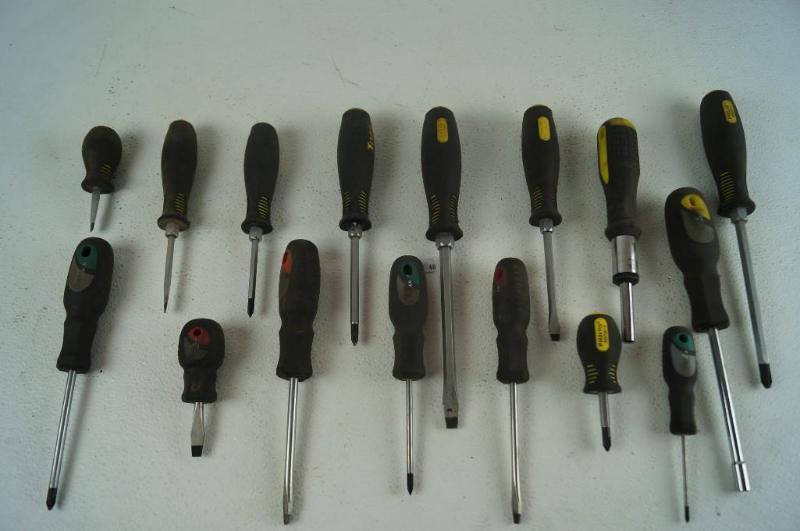 Titan Screwdriver Set and other mics. brands screw drivers