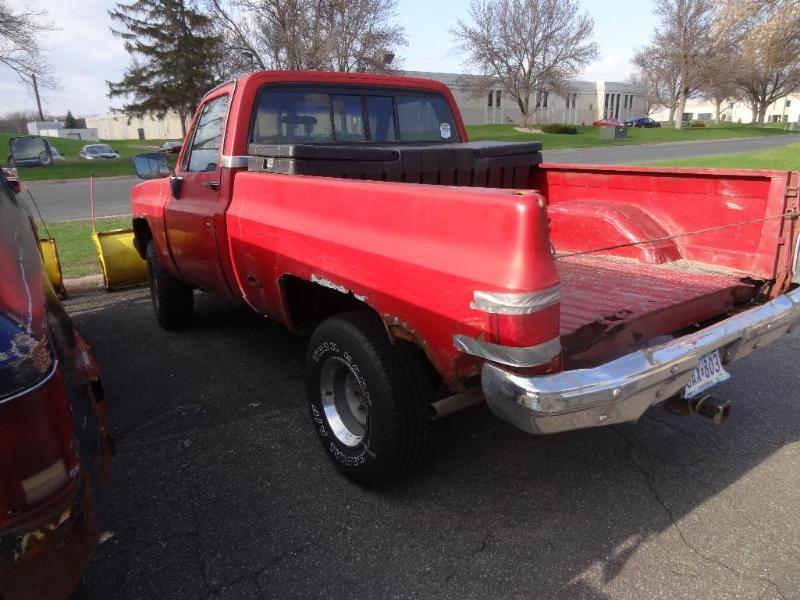 lot 1A image: 1983 Chevy Silverado pickup. 4 x 4....