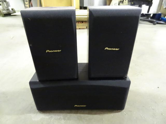 lot 33 image: 3 pioneer speakers. 1 is CS-C280K. ...