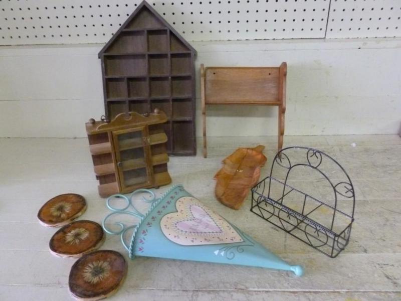 lot 107 image: Large lot of decorative wall shelve...