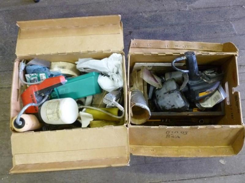 lot 133 image: Huge lot of painting items and supp...