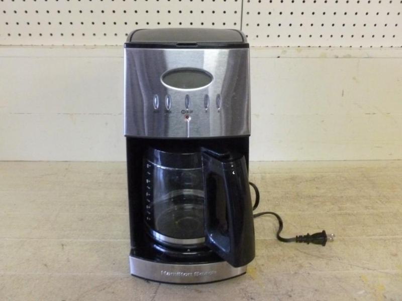 lot 175 image: Hamilton Beach 12 cup coffee maker,...